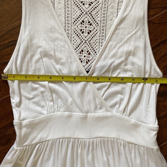 White crochet back beach dress in size xs - Picture 6 of 9